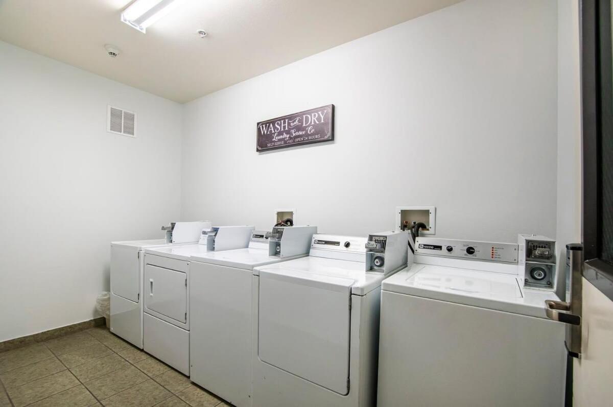 Sierra Vista Studio Apartment With Full Kitchen And King Bed Exterior foto