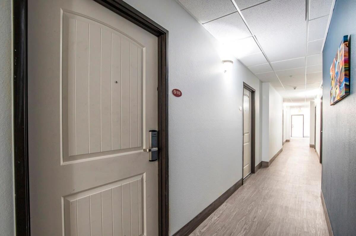 Sierra Vista Studio Apartment With Full Kitchen And King Bed Exterior foto