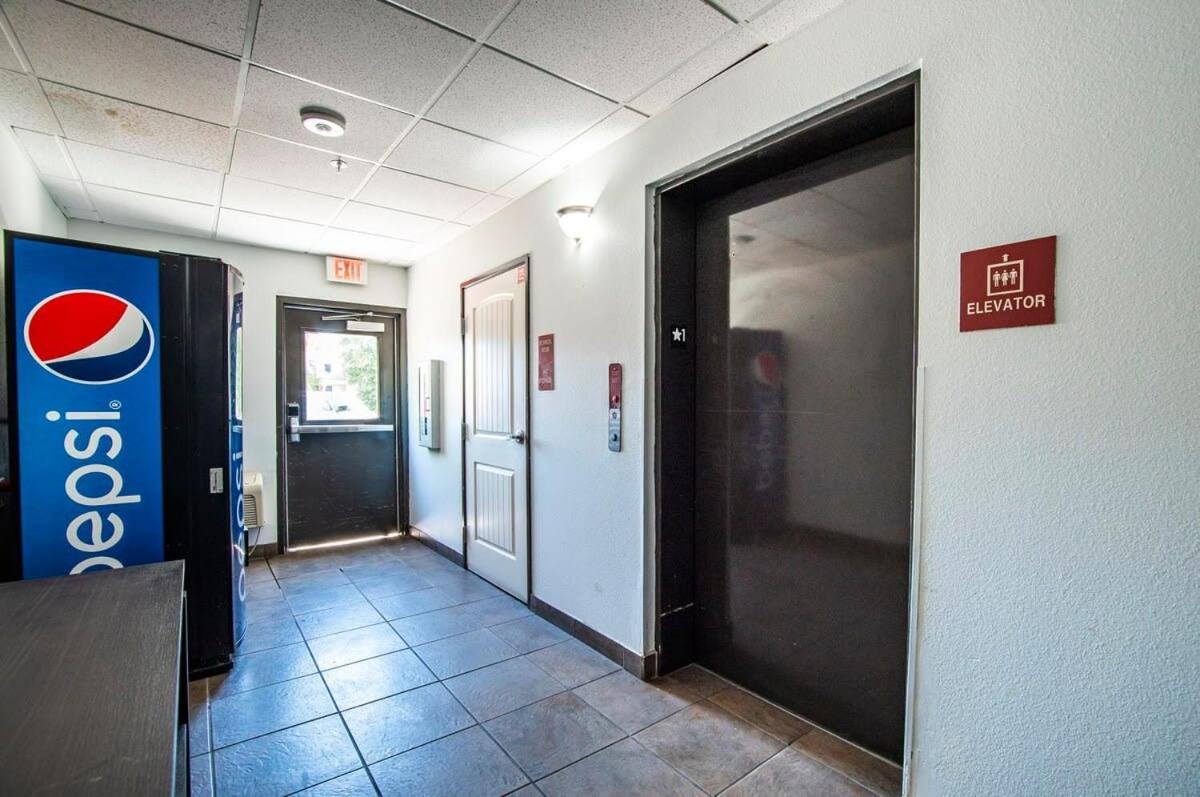 Sierra Vista Studio Apartment With Full Kitchen And King Bed Exterior foto
